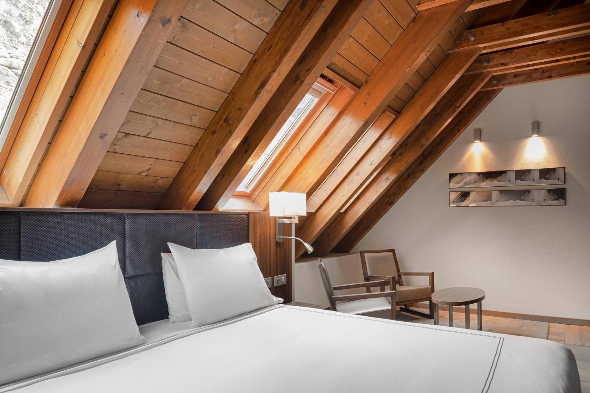 Hotel Ac Baqueira Ski Resort, Autograph Collection Baqueira Beret Εξωτερικό φωτογραφία