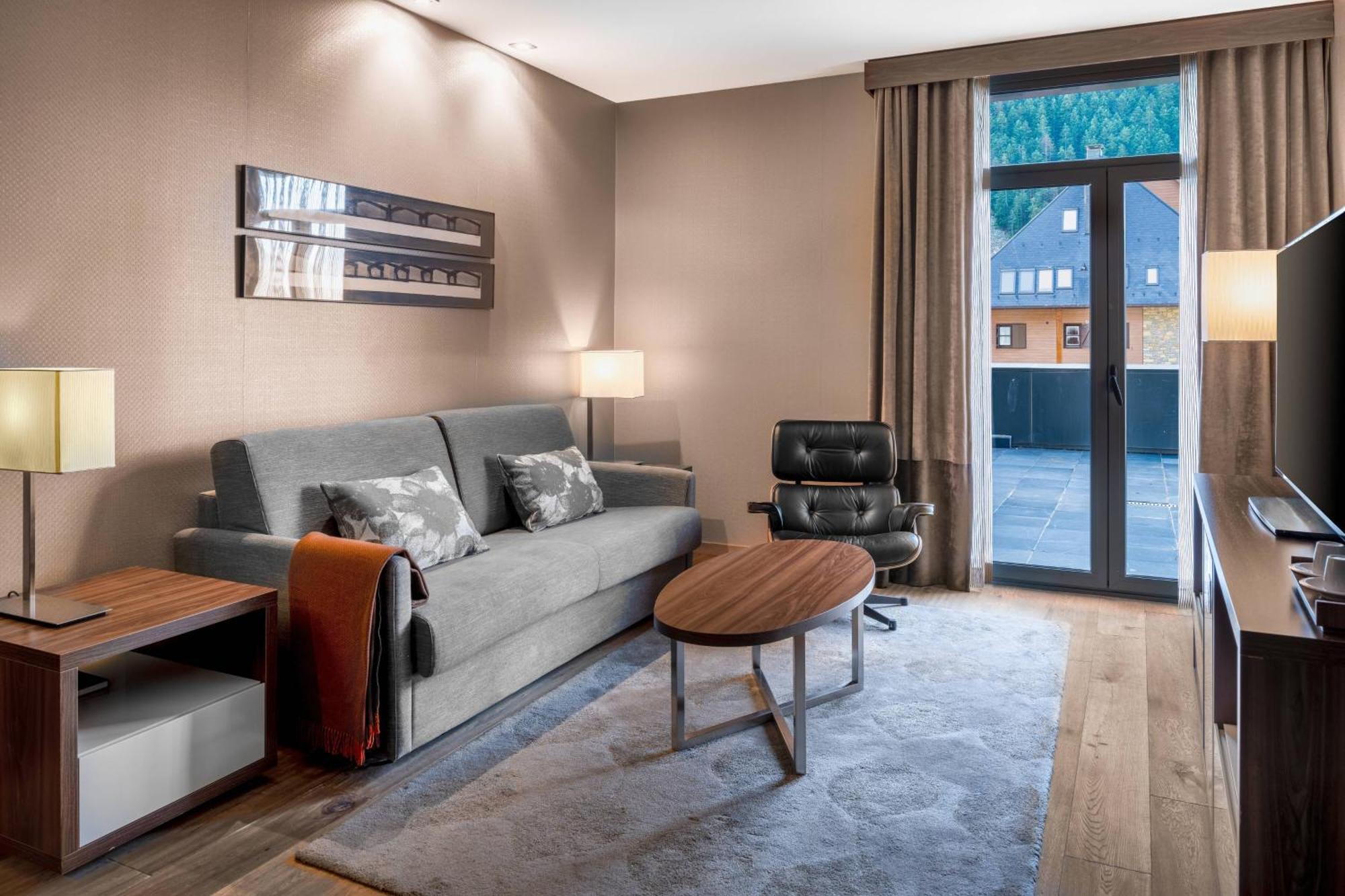 Hotel Ac Baqueira Ski Resort, Autograph Collection Baqueira Beret Εξωτερικό φωτογραφία