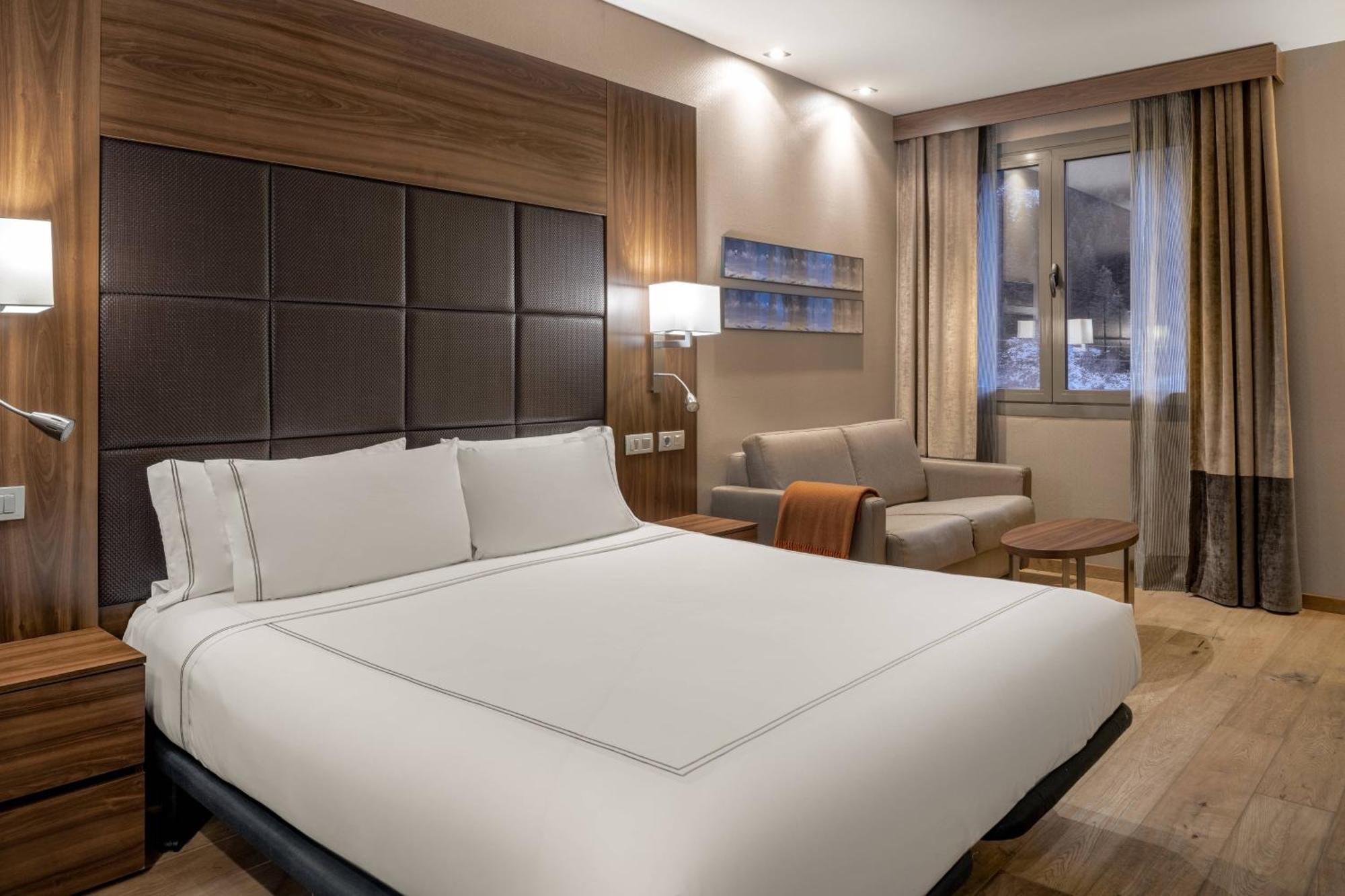 Hotel Ac Baqueira Ski Resort, Autograph Collection Baqueira Beret Εξωτερικό φωτογραφία