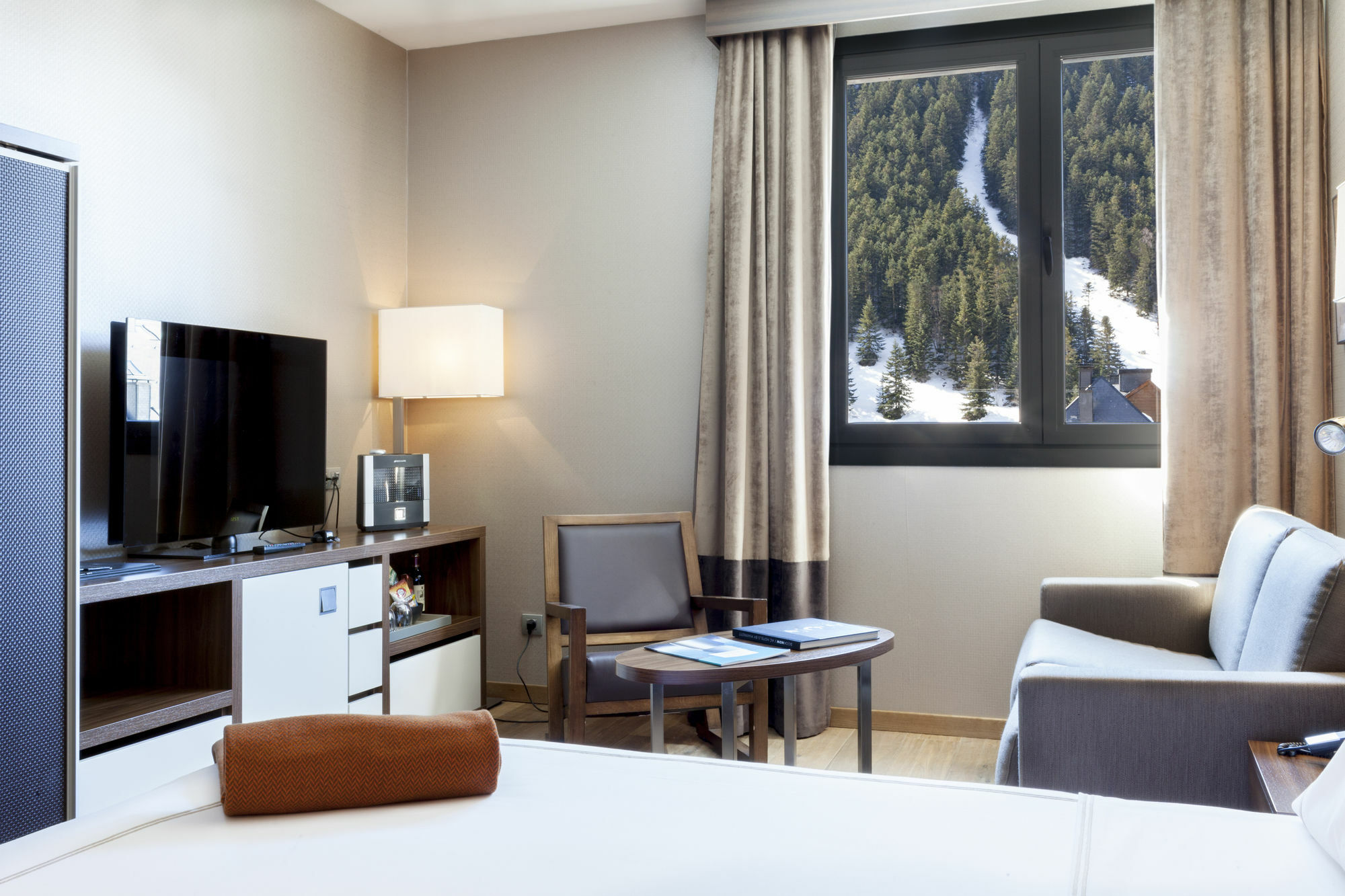 Hotel Ac Baqueira Ski Resort, Autograph Collection Baqueira Beret Εξωτερικό φωτογραφία
